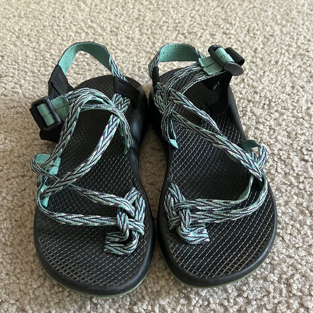 Women’s Size 7 chacos